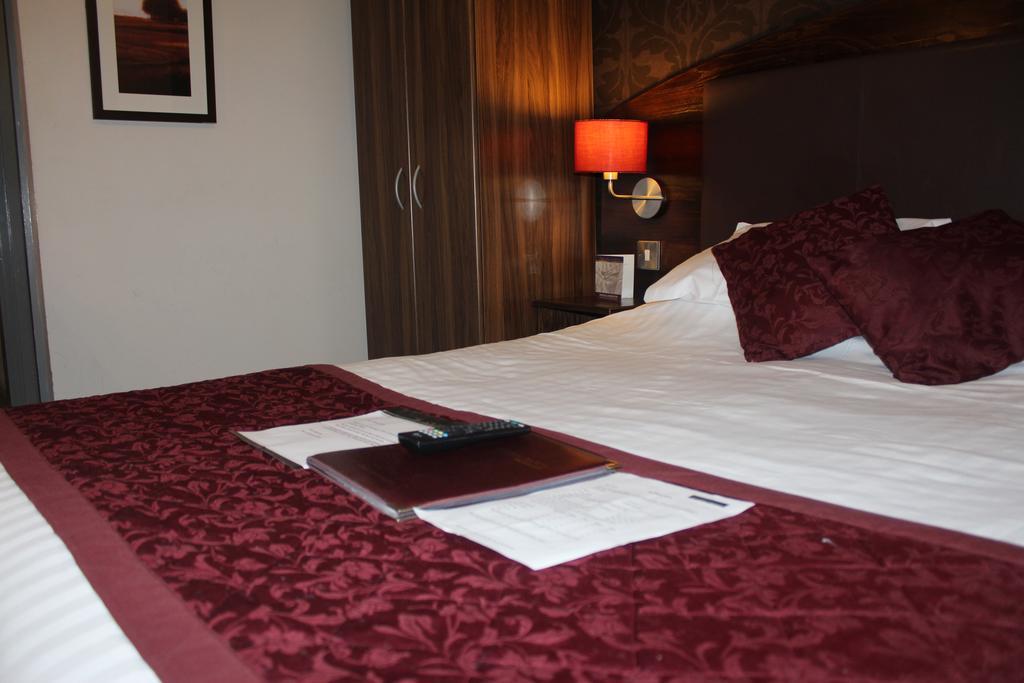 The Cathedral Hotel Salisbury Extérieur photo
