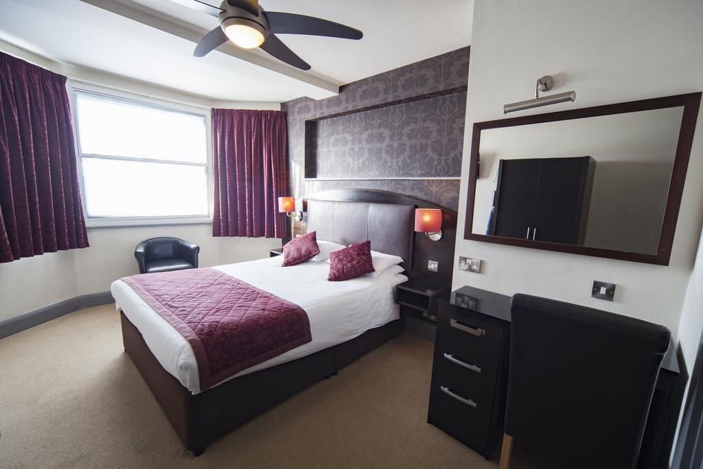 The Cathedral Hotel Salisbury Extérieur photo