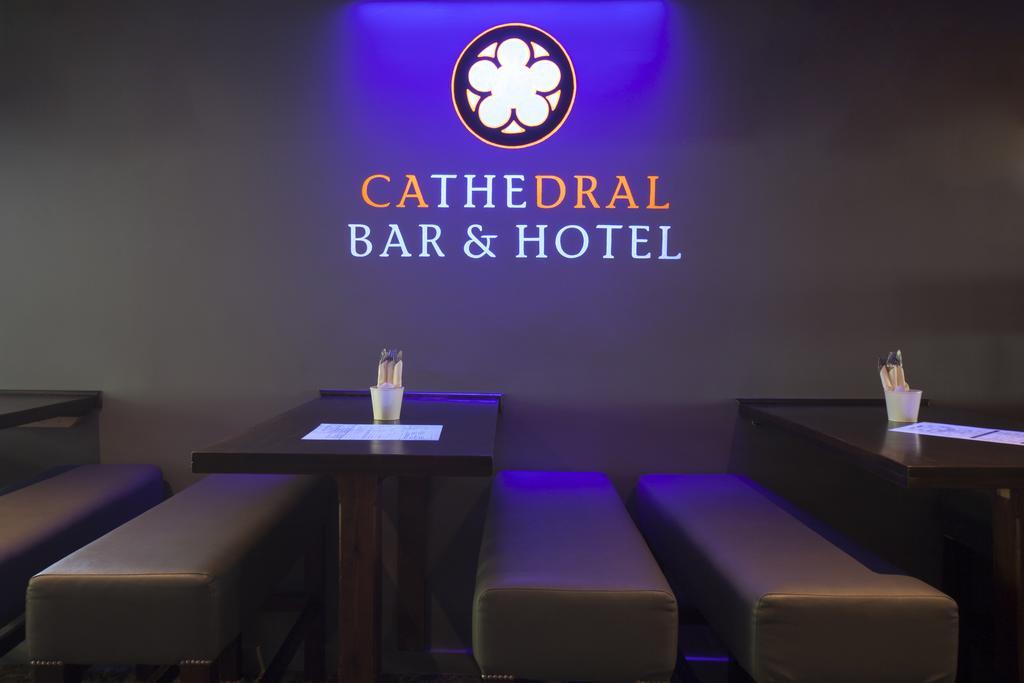 The Cathedral Hotel Salisbury Extérieur photo